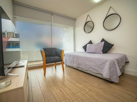 7 Metros Clinica Condes Apartment